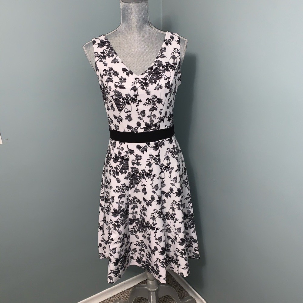 White House Black Market Black and White Floral Midi Dress